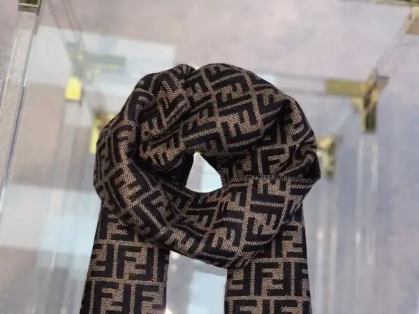 First bag ru FENDI SCARF