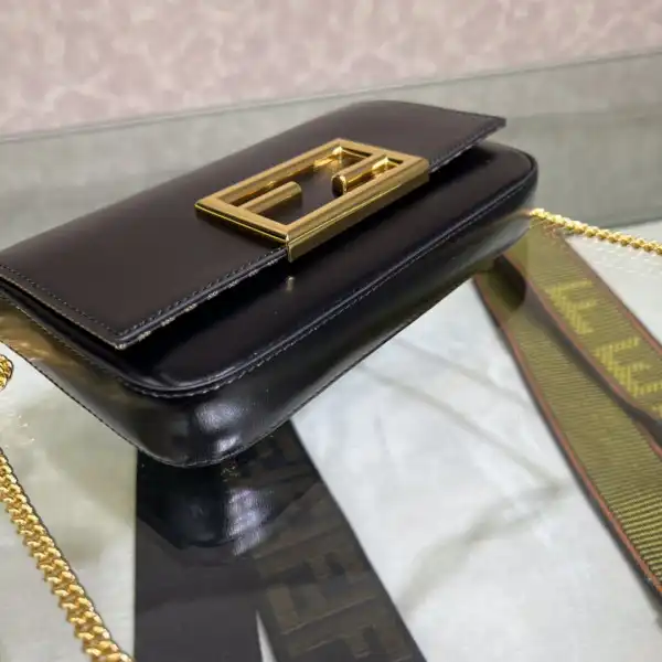 FENDI Wallet On Chain With Pouches