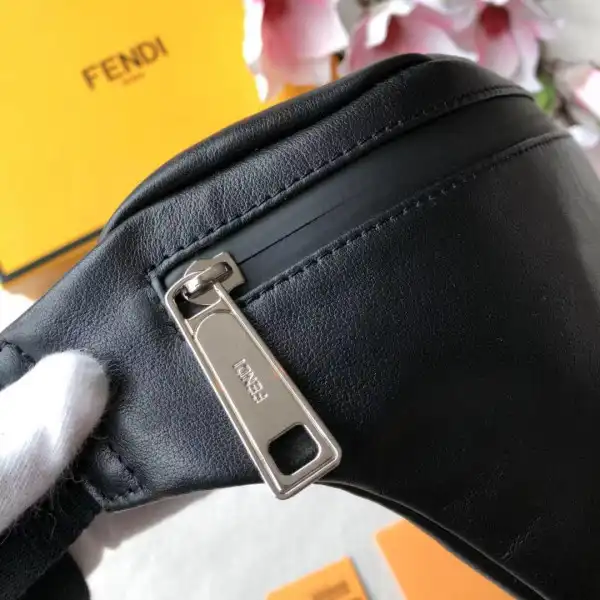 Bagsoffer FENDI BELT BAG