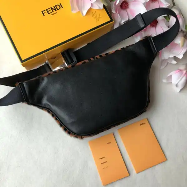 Bagsoffer FENDI BELT BAG