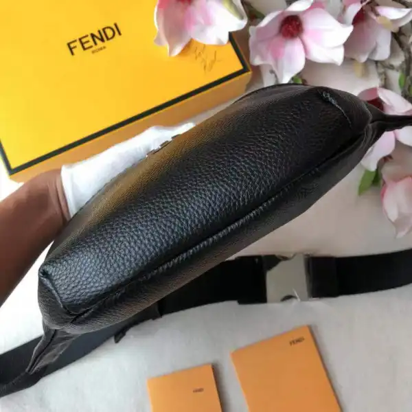 Firstbag Ru FENDI BELT BAG