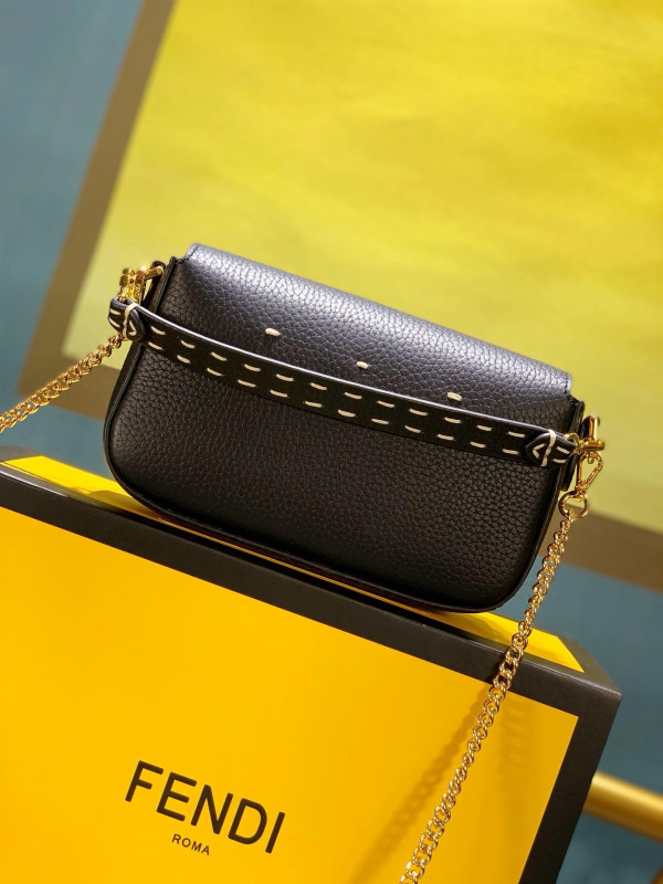 [FREE SHIPPING] FENDI BAGUETTE