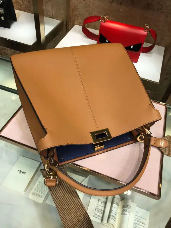 Bagsoffer yupoo FENDI PEEKABOO