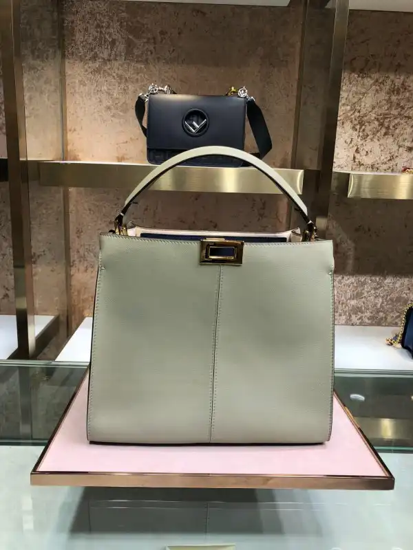 Bagsoffer yupoo FENDI PEEKABOO