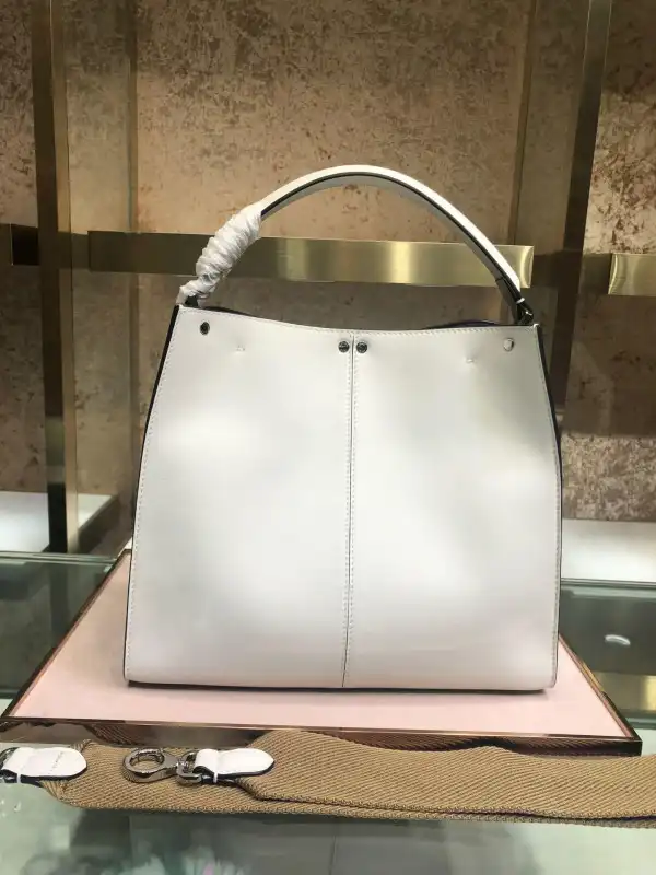 Bagsoffer yupoo FENDI PEEKABOO