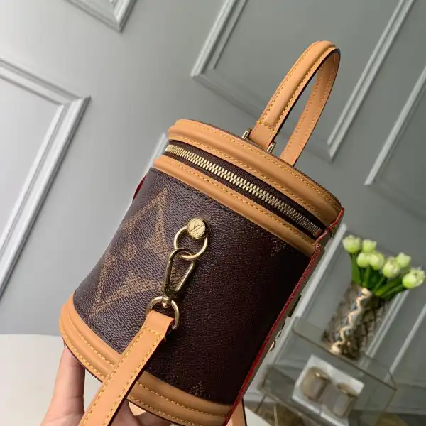 First bag ru LOUIS VUITTON CANNES