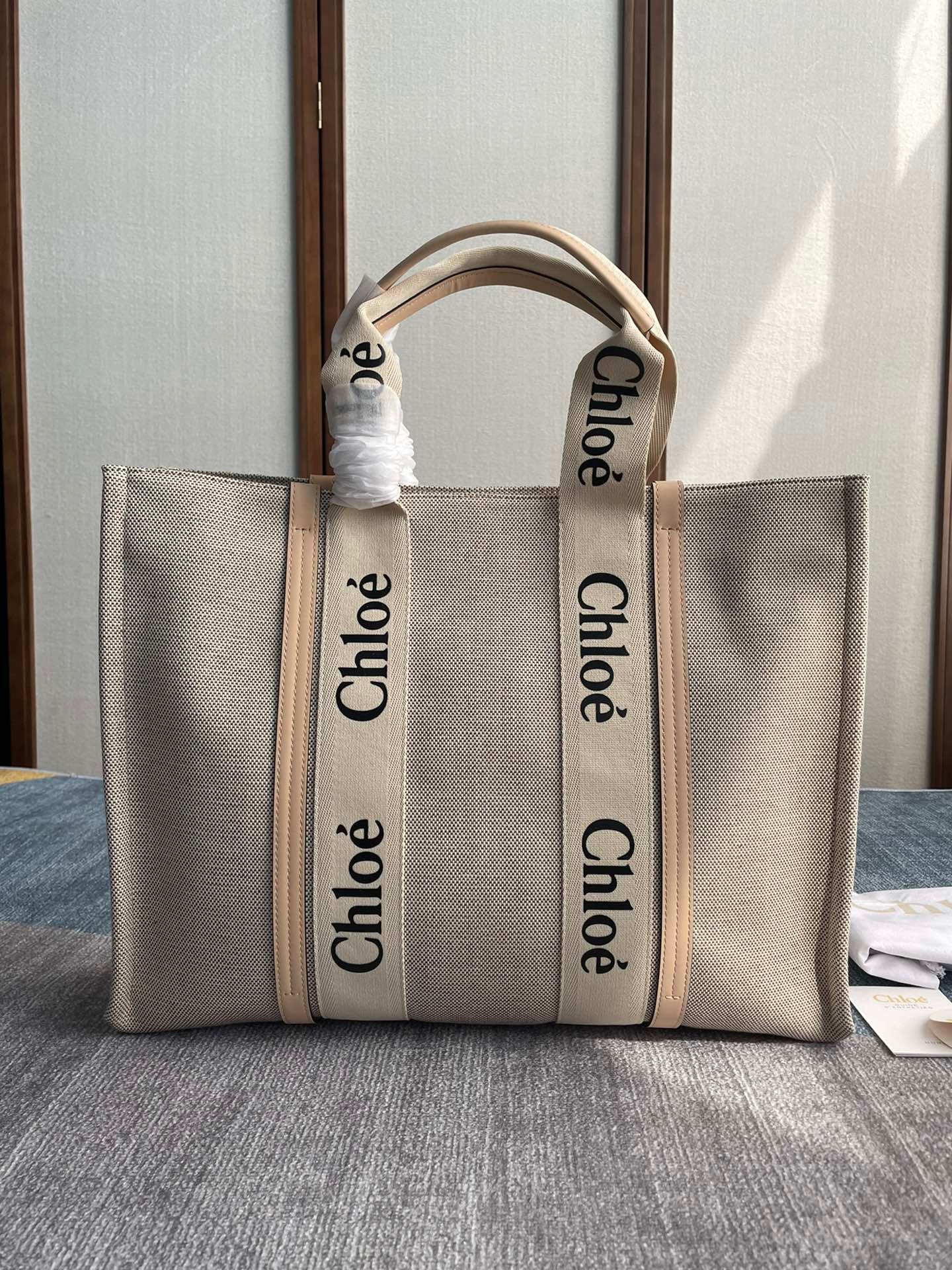 CHLOÉ LARGE WOODY TOTE BAG