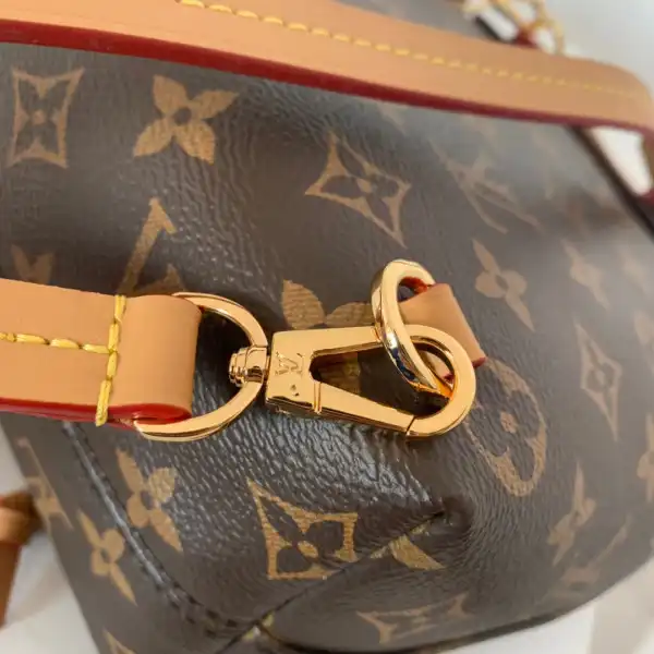 Affordable LOUIS VUITTON MONTSOURIS BB