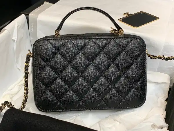 CHANEL VANITY CASE