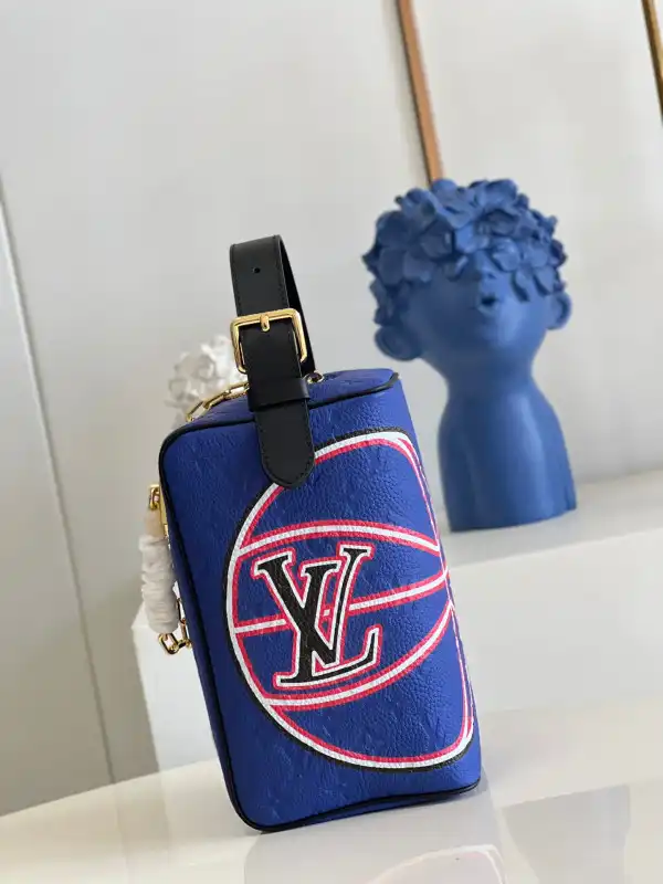 Cheap LOUIS VUITTON DOPP KIT