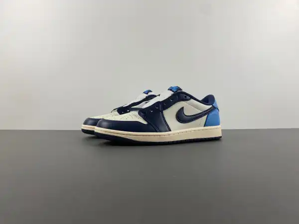 AIR JORDAN 1 RETRO LOW OG 'OBSIDIAN UNC' - CZ0790 400