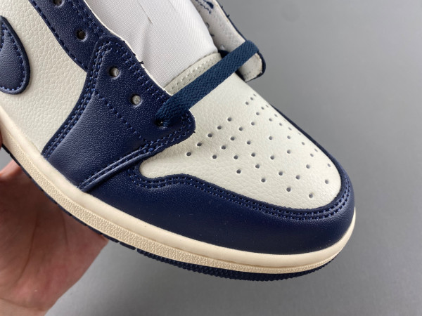 HOT SALE AIR JORDAN 1 RETRO LOW OG 'OBSIDIAN UNC' - CZ0790 400