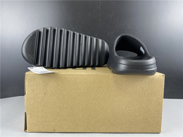 HOT SALE YEEZY SLIDE BLACK FX0495