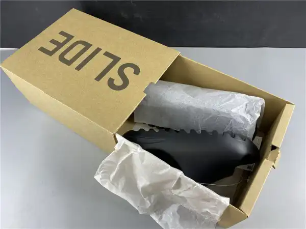 Firstbag Ru YEEZY SLIDE BLACK FX0495