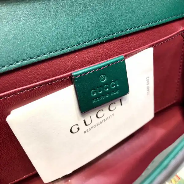 Gucci Zumi smooth leather small shoulder bag