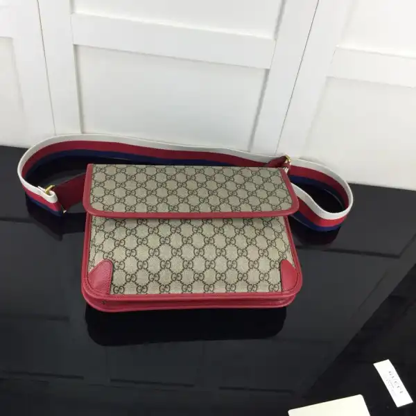 Frstbag ru Gucci GG messenger bag