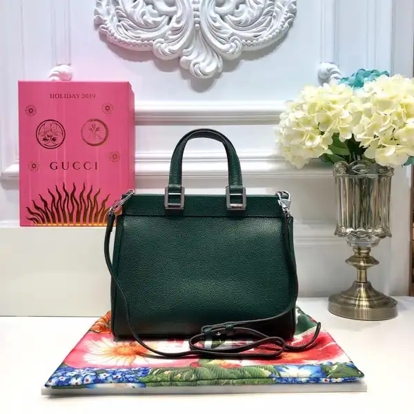 Affordable Gucci Zumi grainy leather small top handle bag