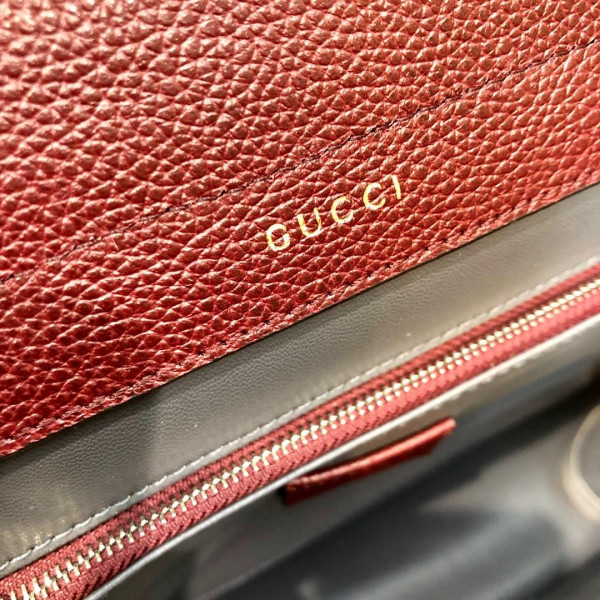 HOT SALE Gucci Zumi grainy leather small top handle bag