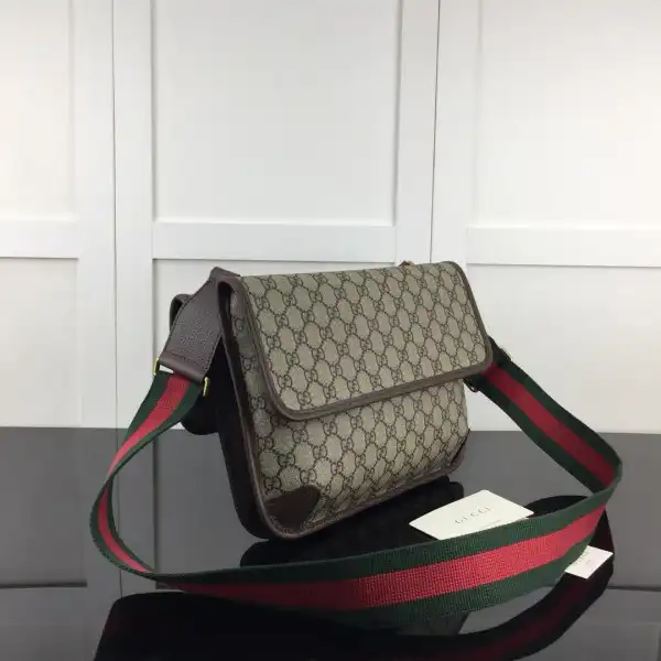 First bag ru Gucci GG messenger bag