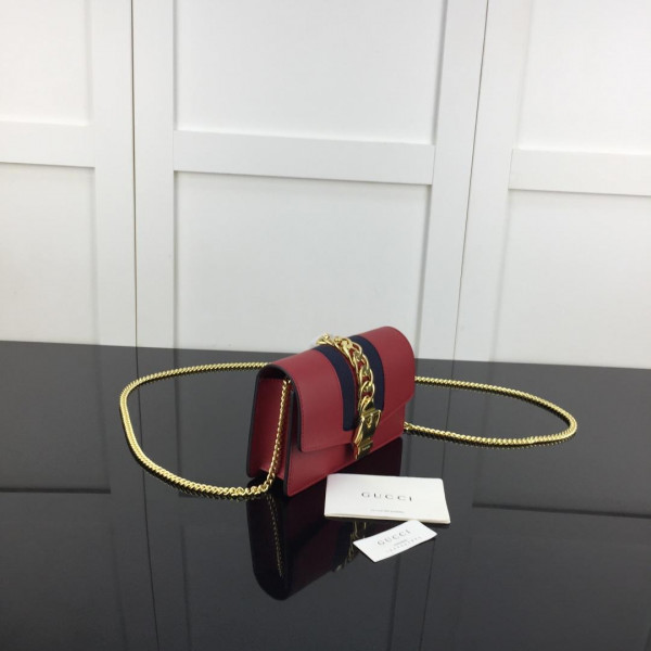 HOT SALE GUCCI Sylvie leather super mini bag