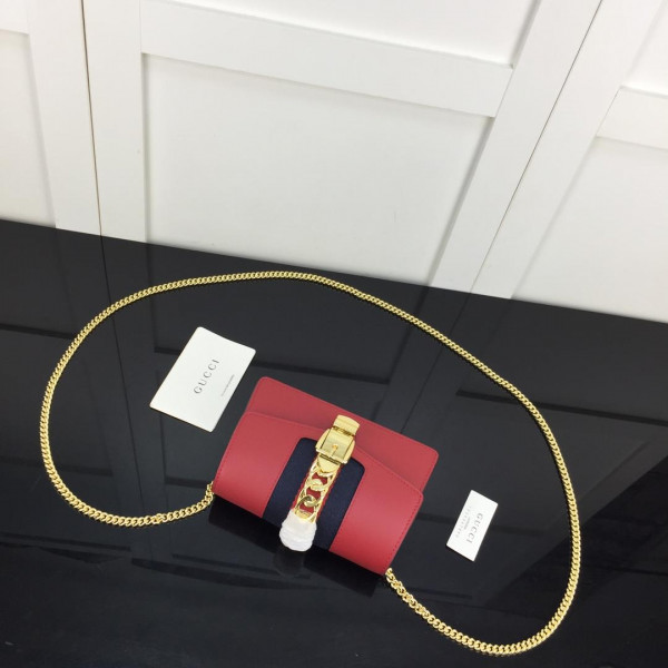 HOT SALE GUCCI Sylvie leather super mini bag