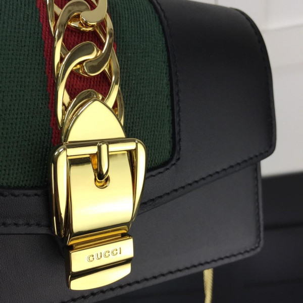 HOT SALE GUCCI Sylvie leather super mini bag