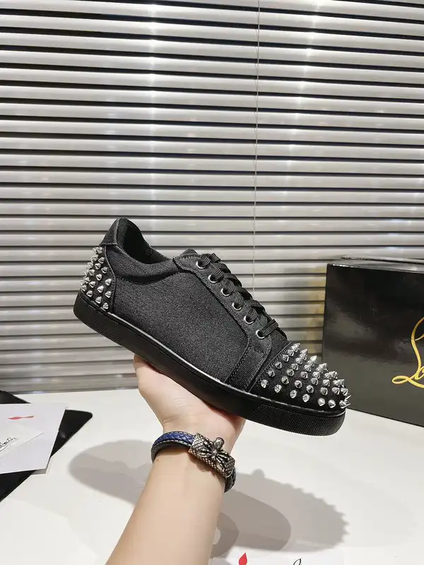 TO Christian Louboutin  Men&Women Sneakers