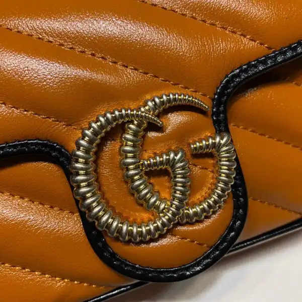 Gucci GG Marmont Mini