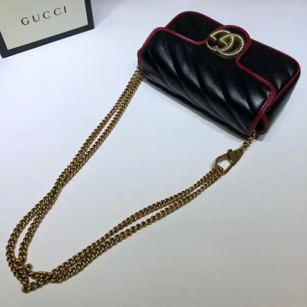 Gucci GG Marmont Mini