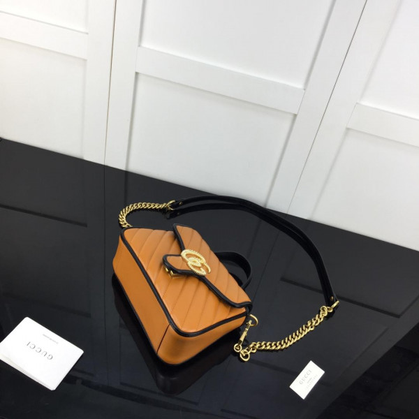 HOT SALE Gucci GG Marmont mini top handle bag