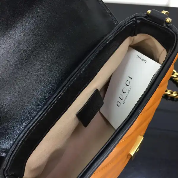 Cheap Gucci GG Marmont mini top handle bag