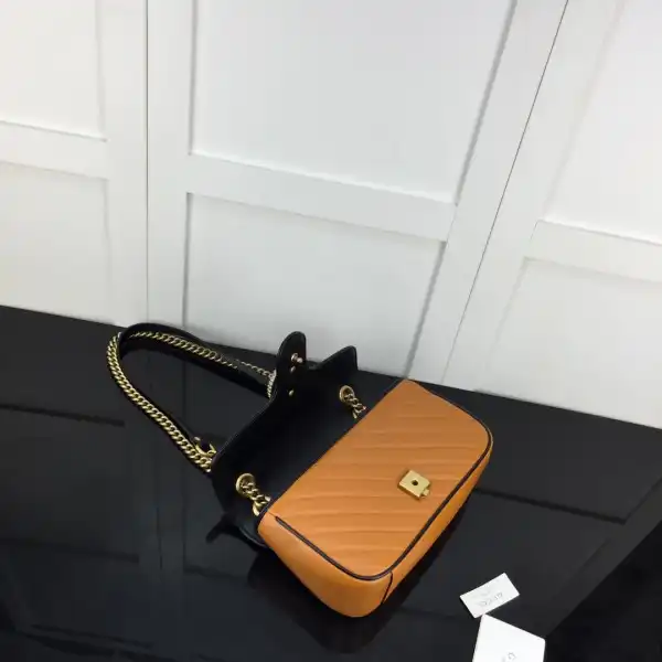 Gucci GG Marmont 26CM