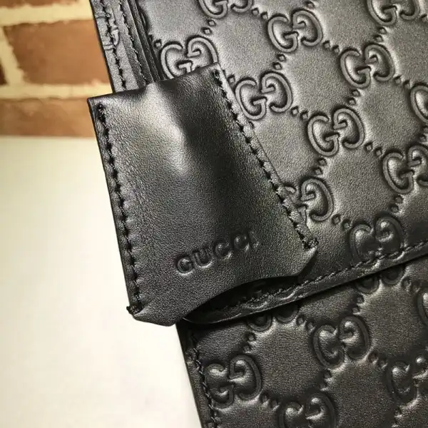 First bag ru GUCCI PADLOCK