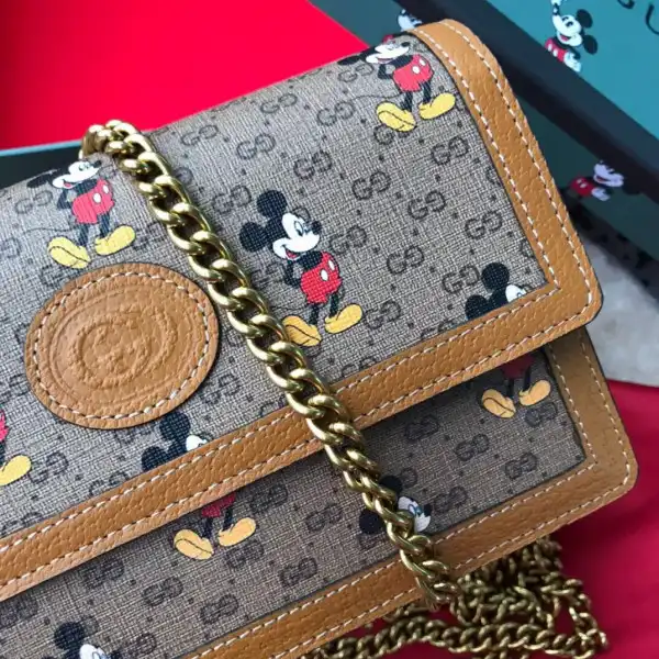 Firstbag Ru Disney x Gucci GG Chain Wallet