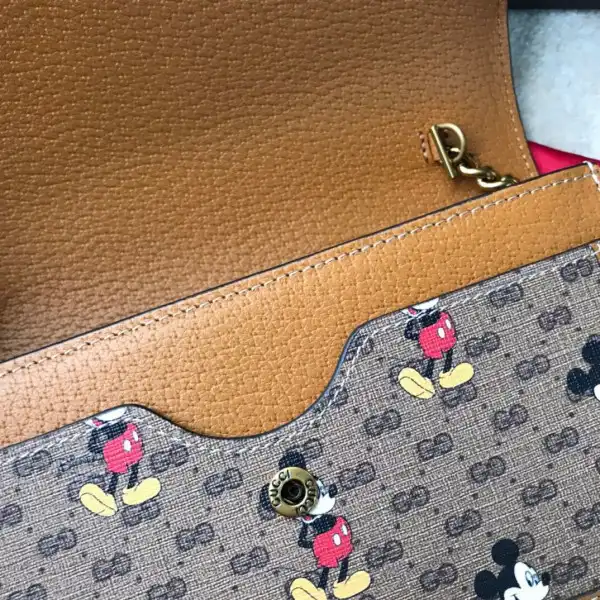 Bagsoffer yupoo Disney x Gucci GG Chain Wallet