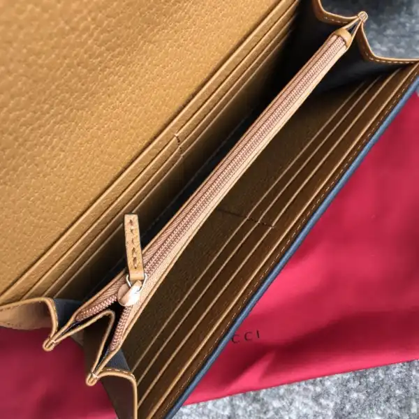 First bag ru Disney x Gucci GG Long Wallet