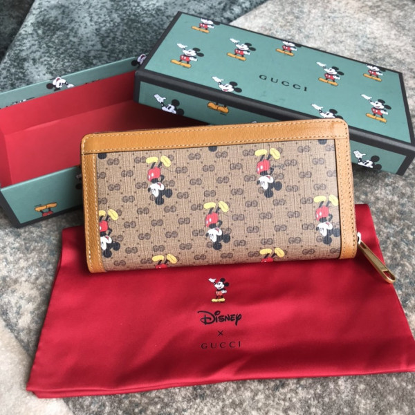 HOT SALE Disney x Gucci GG Zippy Wallet