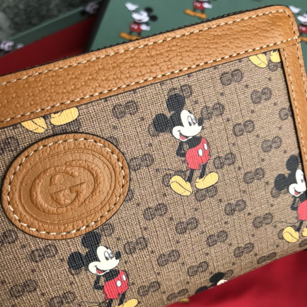 HOT SALE Disney x Gucci GG Zippy Wallet