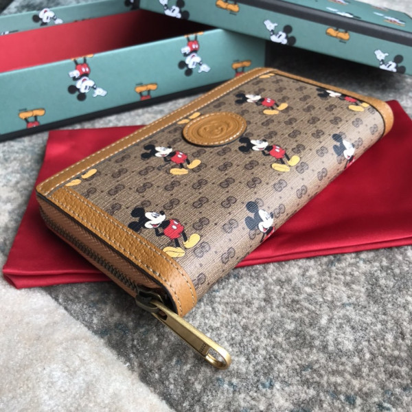 HOT SALE Disney x Gucci GG Zippy Wallet