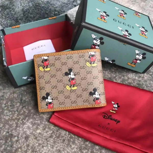 Frstbag ru Disney x Gucci GG Wallet