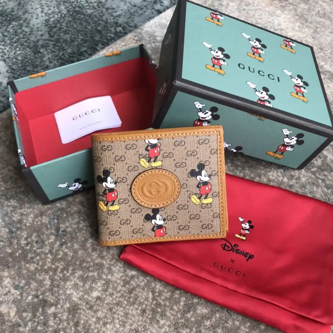 Frstbag ru Disney x Gucci GG Wallet