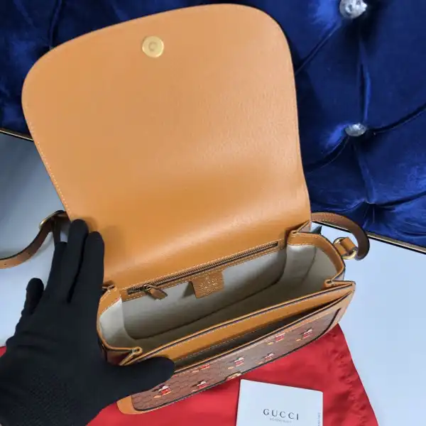 Yupoo bagsoffer Disney x Gucci small shoulder bag