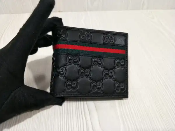 First bag ru GUCCI WALLET