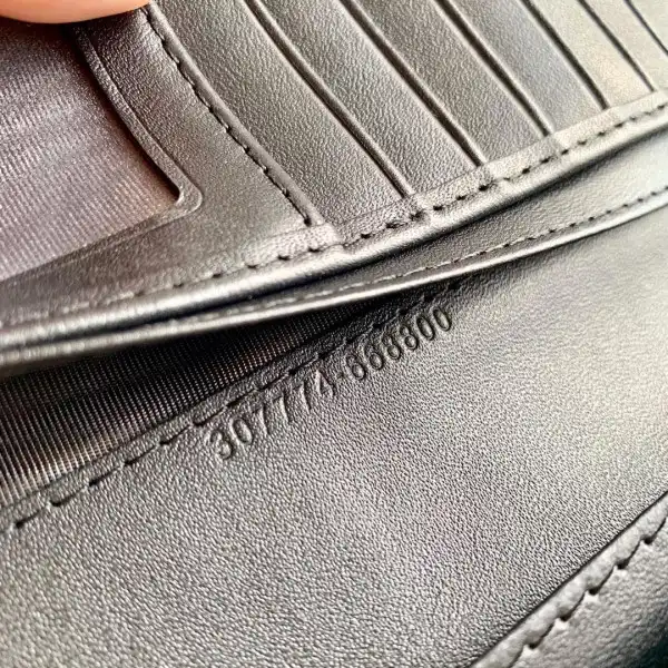 GUCCI LONG WALLET