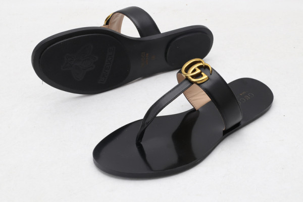 HOT SALE GUCCI Leather thong sandal with Double G