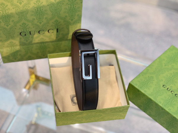 HOT SALE GUCCI Reversible belt with Square G buckle