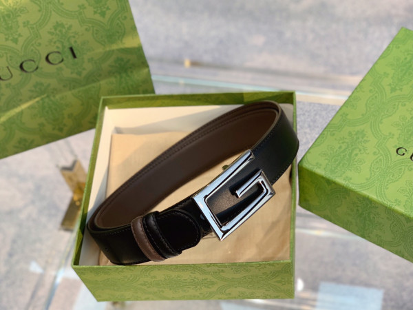 HOT SALE GUCCI Reversible belt with Square G buckle