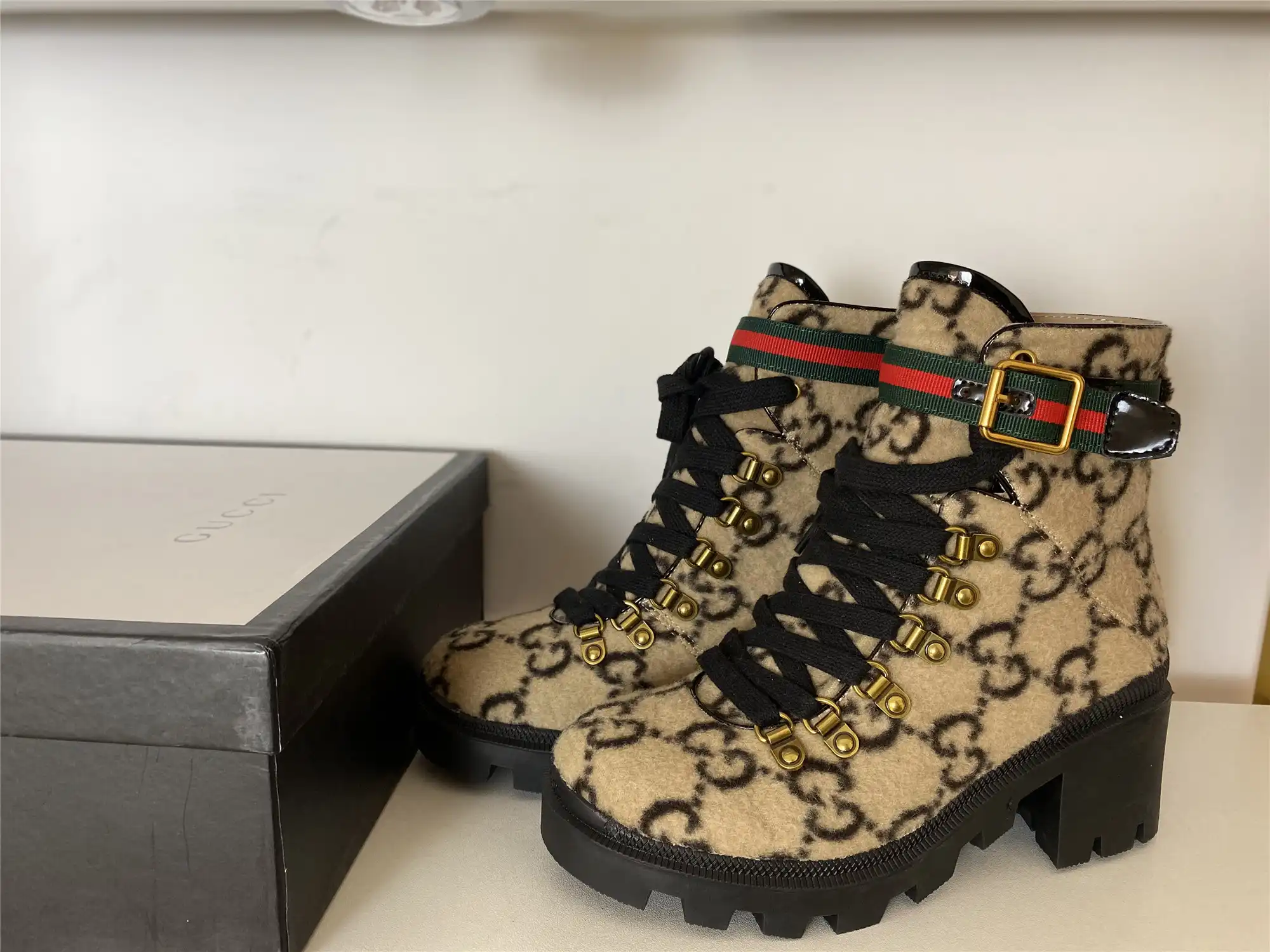 First bag ru GUCCI GG WOOL ANKLE BOOTS