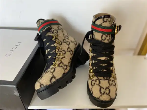 First bag ru GUCCI GG WOOL ANKLE BOOTS