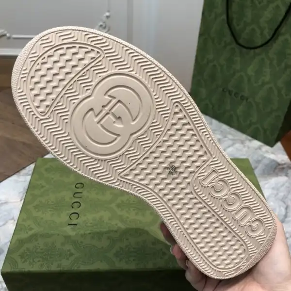 First bag ru GUCCI SNEAKER WITH WEB